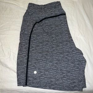 Lululemon Linerless Shorts - 9”